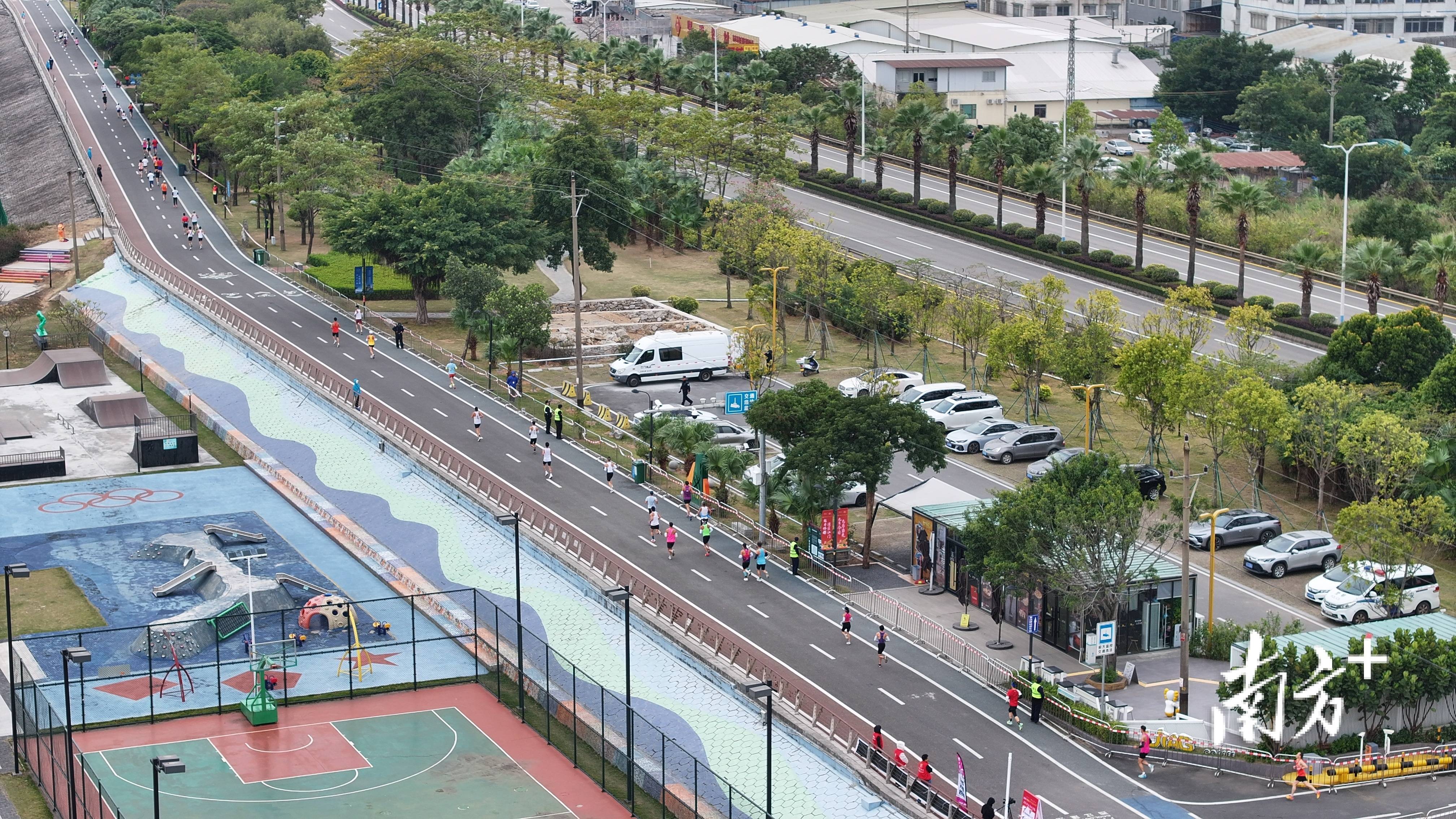 关于最美赛道巡游:沿途风景美得像画的信息 关于最美赛道巡游:沿途风景美得像画的信息