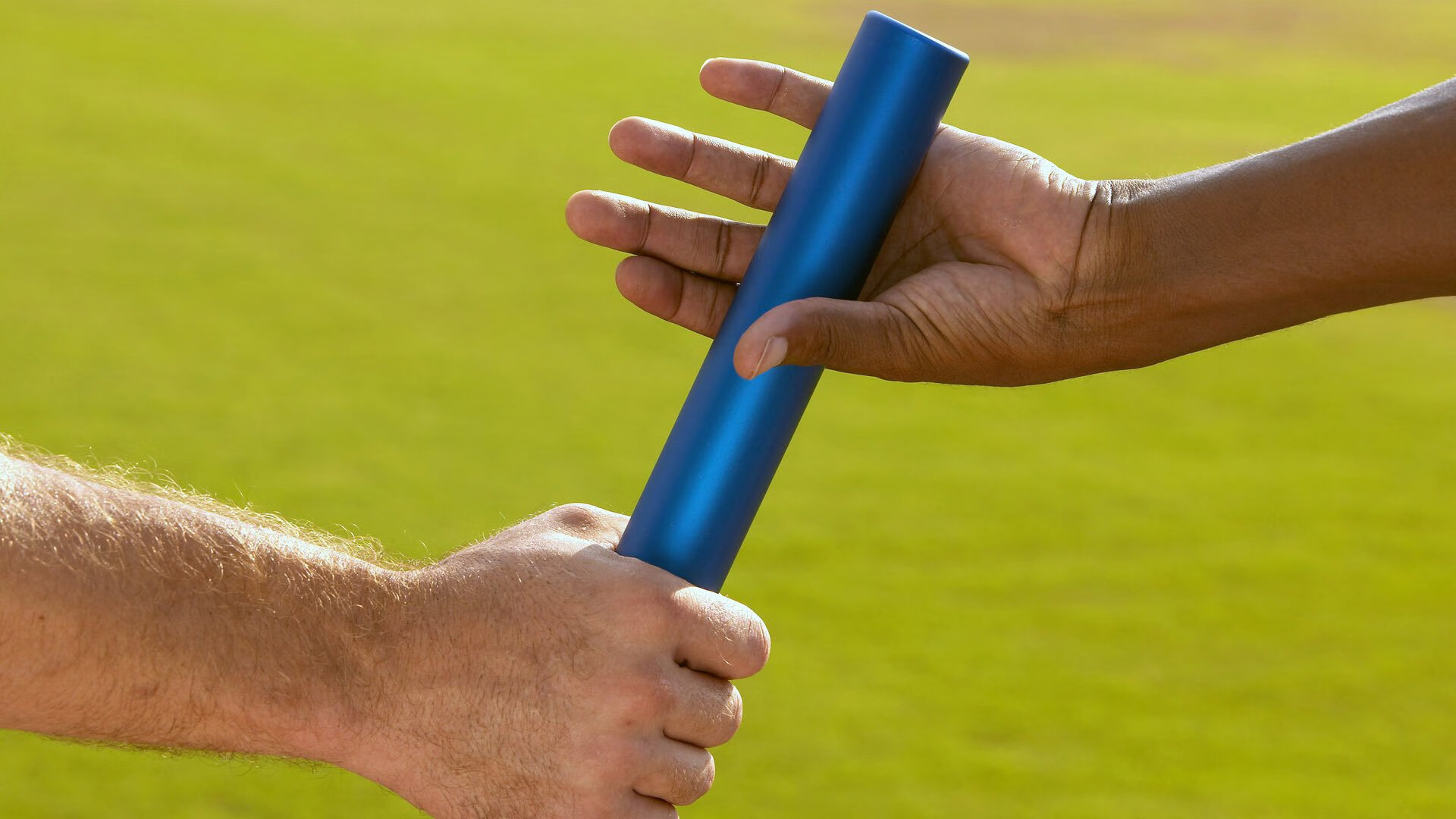 爱游戏综合娱乐-波尔曼的传球与突破将袋鼠队的进攻提升到新高度